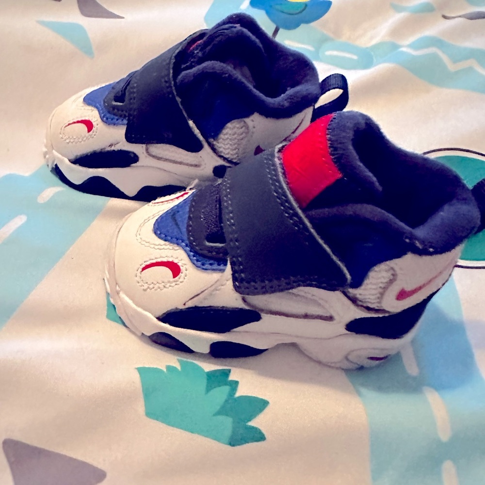 Infant shoes